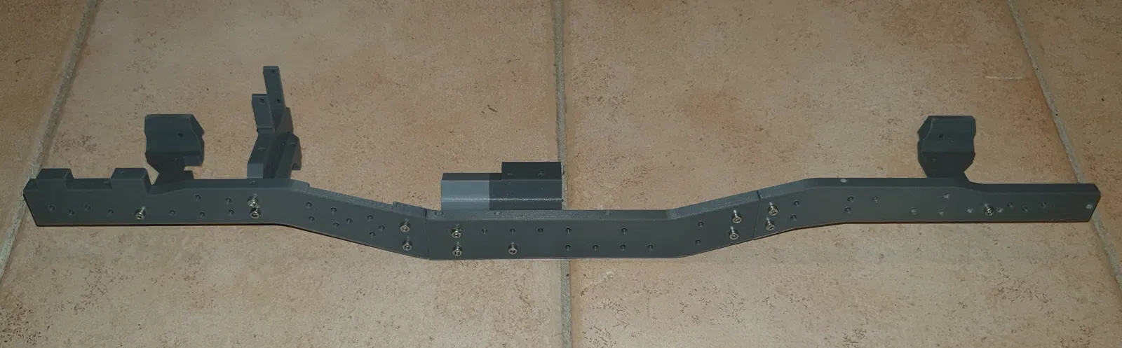 KHUNG SƯỜN UNIMOG RC (model U5023 - 2014) Tỉ lệ 1/10 (XE RC / TẢI RC) - Image 16