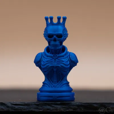 Hậu "Nữ Hoàng" - Quân Cờ Vua