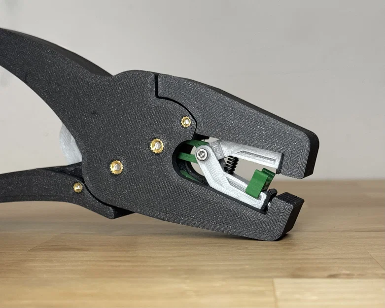 Wire Stripper Pro – Dụng Cụ Maker Chức Năng - Image 3