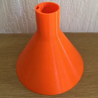 Phễu châm nước rửa kính chắn gió