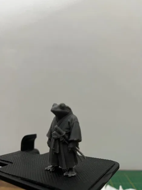 Tượng Nhỏ Samurai Ếch - Image 2