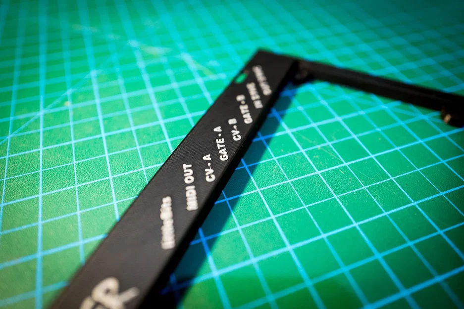 DSQ-1 – Khung Gắn Eurorack Cho Bộ Tuần Tự KORG SQ-1 - Image 3