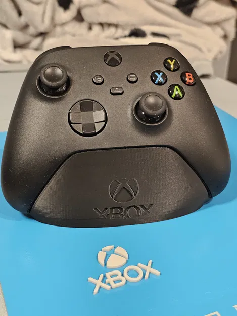 Chân Đế Tay Cầm Xbox Tối Giản Có Logo - Image 3