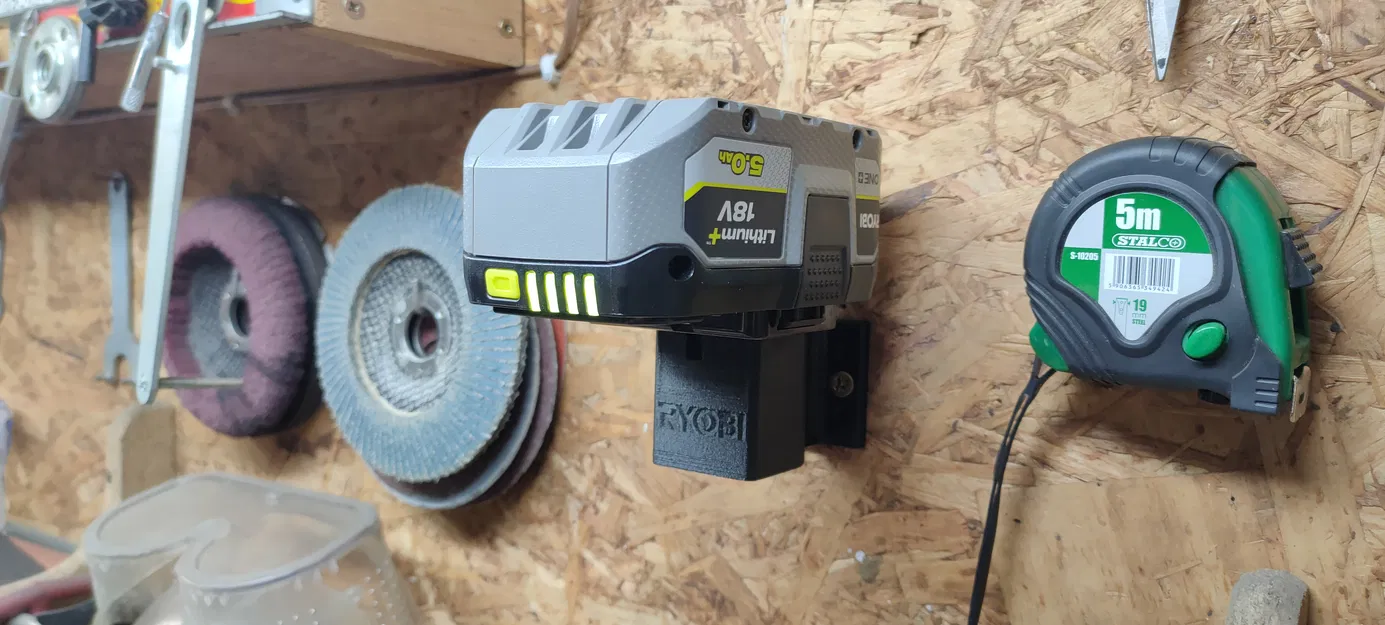 Giá đỡ pin RYOBI 18V - Image 1