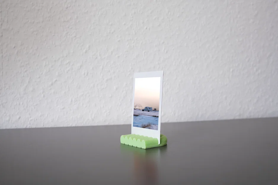 Chân Đế Đựng Ảnh Đám Mây (Instax, Polaroid, Ảnh Thường) - Image 1