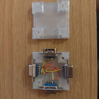 Hộp đấu nối 4 cổng Sub-D/DE9 cho Hub CAN bus