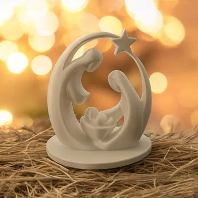 Gia Đình Thánh – Tượng Giáng Sinh Hiện Đại