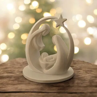 Gia Đình Thánh – Tượng Giáng Sinh Hiện Đại