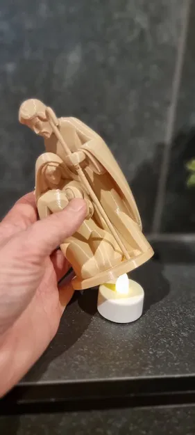 Tượng Gia Đình Thánh Dùng Đèn Tealight - Image 2