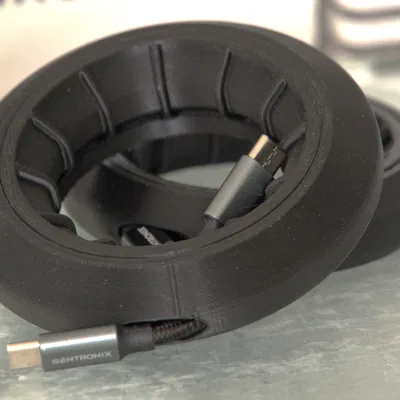 Giá đỡ dây cáp USB (và hơn thế nữa) thế hệ mới (In-place, Nhiều kích cỡ, Xếp chồng)