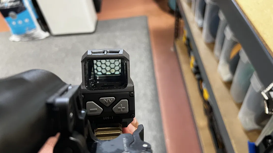 Thiết Bị Chống Phản Chiếu Vortex Optics AMG UH-1 - Image 3