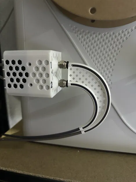 Snapmaker U1 – Kẹp Giữ Ống PTFE (Từ Máy Sấy Đến Bộ Nạp) - Image 1