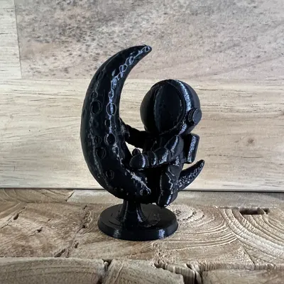 Phi Hành Gia Bé Nhỏ Trên Mặt Trăng #1