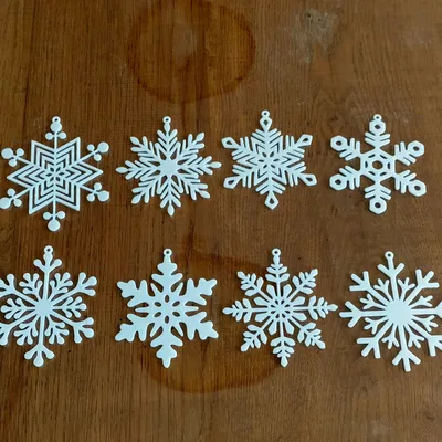 Gói 3 - 8 bông tuyết để treo - 8 snowflakes to hang