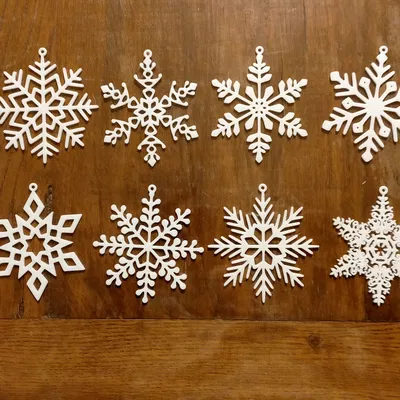 Gói số 4 - 8 bông tuyết treo - 8 snowflakes to hang