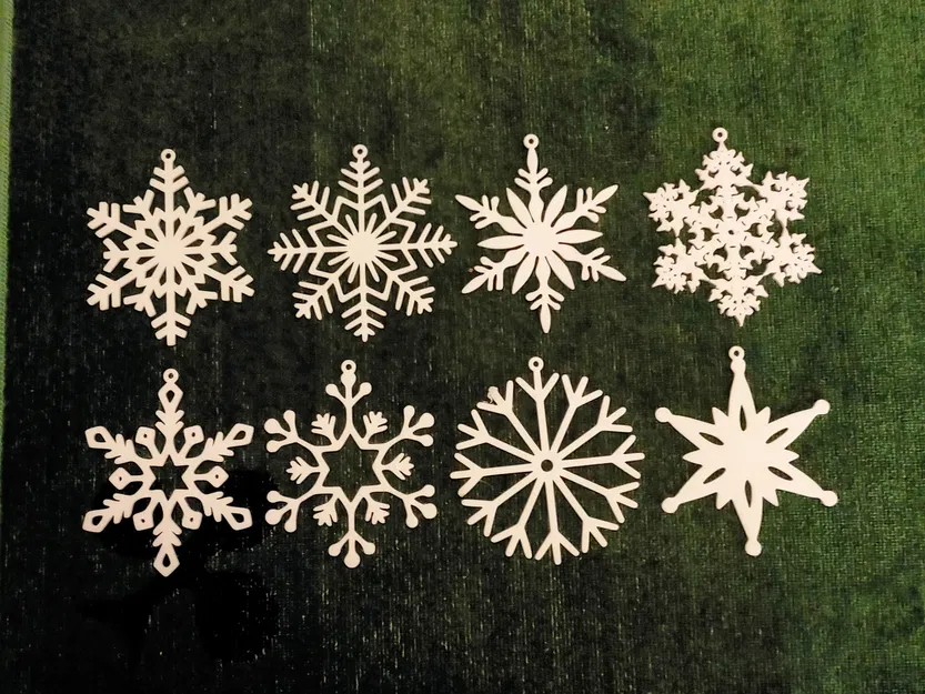 Pack 5 - 8 Bông Tuyết Treo - 8 Snowflakes To Hang - Image 1