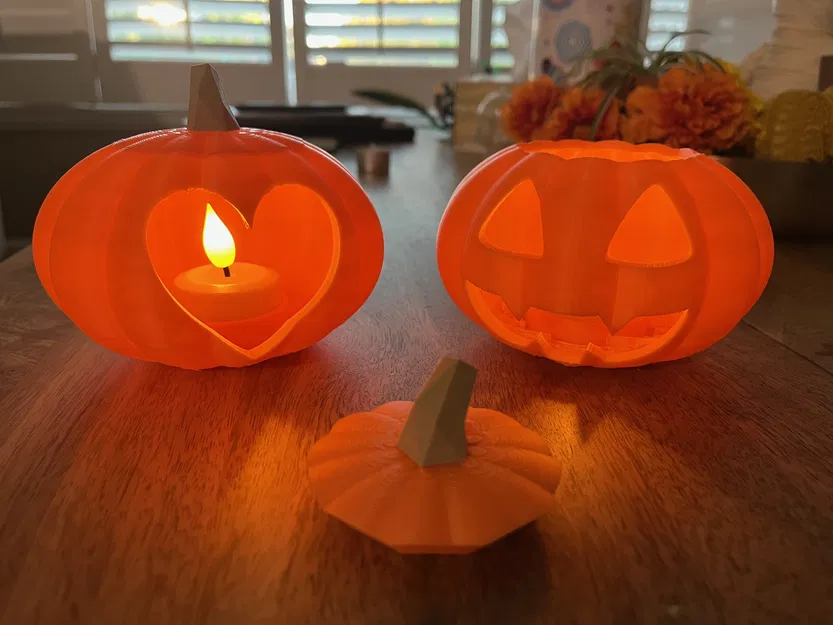 Jack-o-Lantern & Bí Ngô Đục Lỗ Có Phiên Bản Nến - Image 1