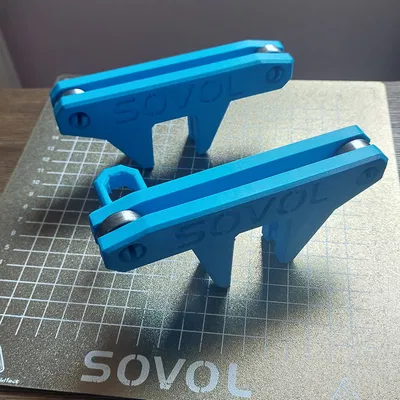 Giá đỡ cuộn filament có bạc đạn điều chỉnh cho Sovol SV06