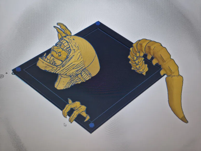 Hình Nộm Xenomorph Treo Trần - Image 12