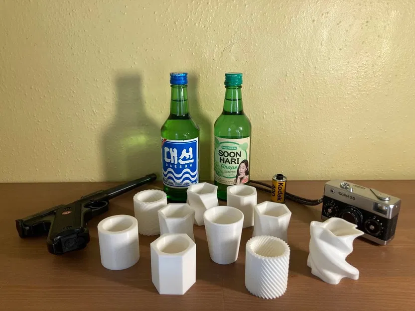 Ly "Shot" - Mười Mẫu Thiết Kế - Image 1