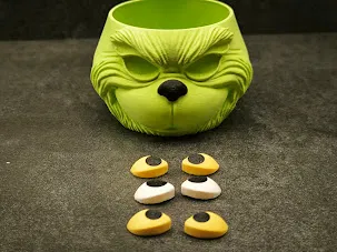 Tô Giáng Sinh Phong Cách Grinch Có Nón Santa - Image 5