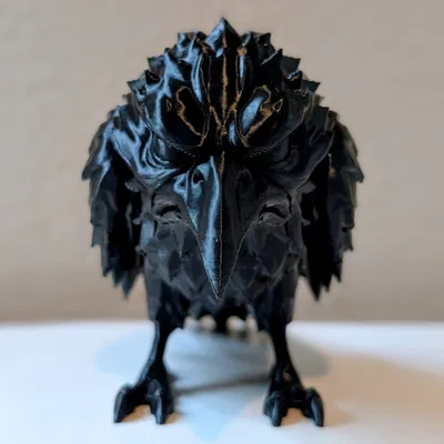 The Shadow Raven – Tượng Quạ Ma Quái Trang Trí Kệ