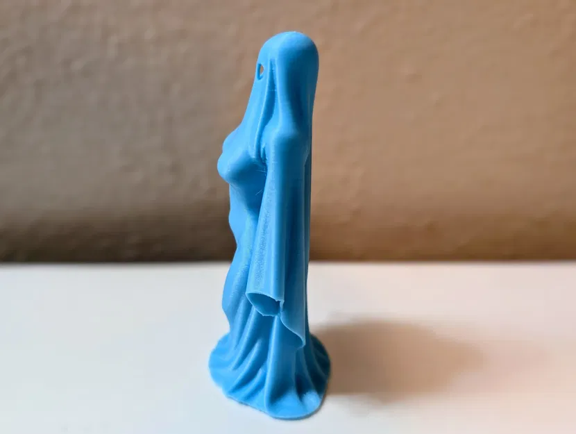 Vẻ Đẹp Ma Quái – Tượng Cô Gái Ma - Image 3