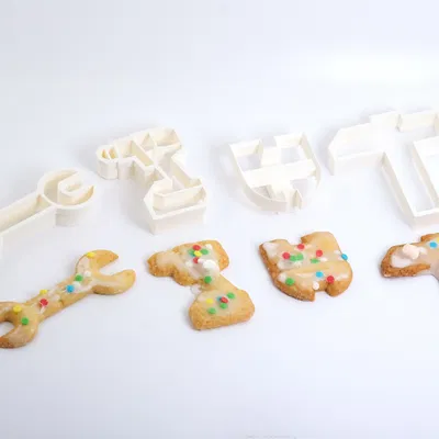 Bộ Khuôn Cắt Bánh Chủ Đề Dụng Cụ