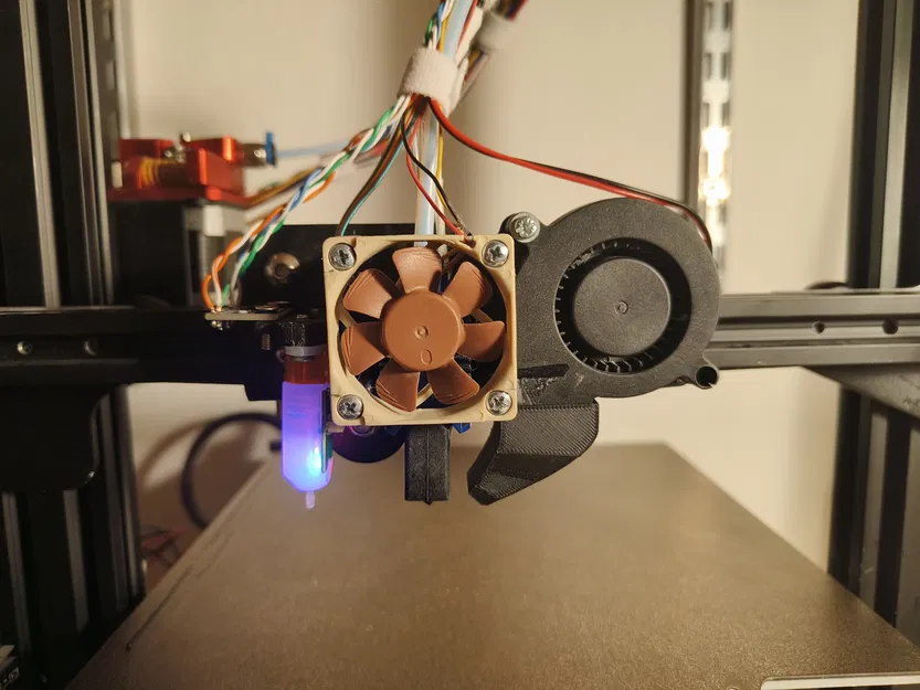 Ngàm quạt nhẹ (Ender3, CR10 v.v.) - Image 1