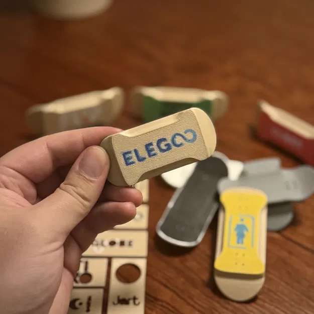 SpinDeck Fidget - Đồ Chơi Nam Châm Lật Ván - Image 6