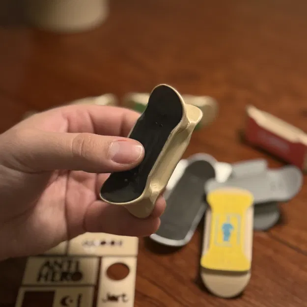 SpinDeck Fidget - Đồ Chơi Nam Châm Lật Ván - Image 7