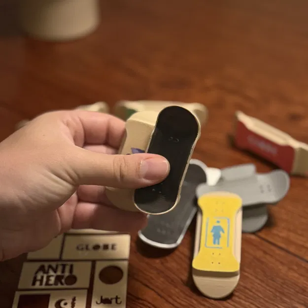 SpinDeck Fidget - Đồ Chơi Nam Châm Lật Ván - Image 8