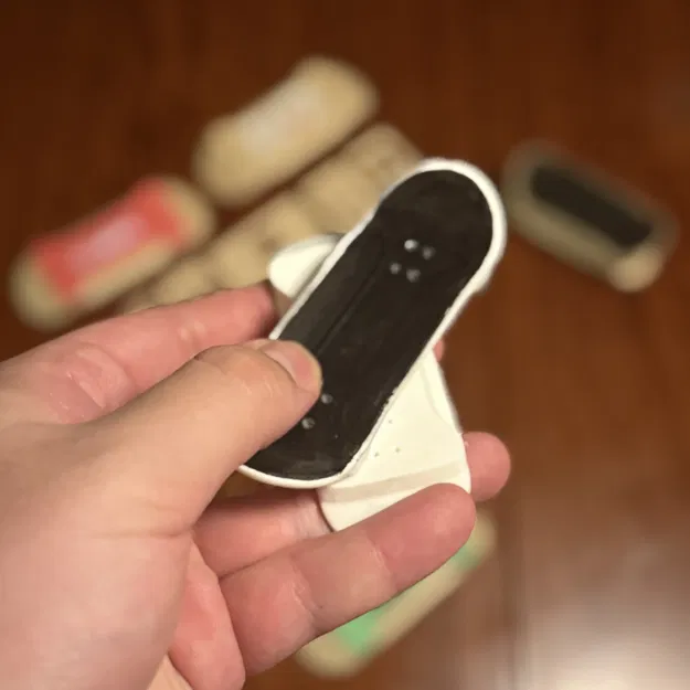 SpinDeck Fidget - Đồ Chơi Nam Châm Lật Ván - Image 14