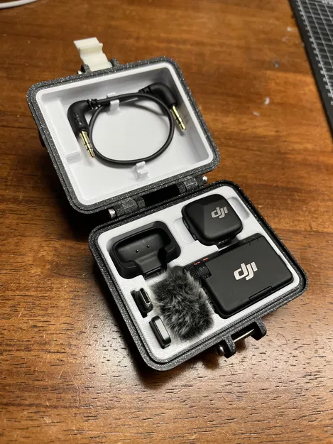 Hộp Cứng Cho DJI Mic Mini - Image 1