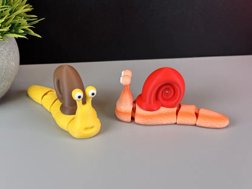 Ốc Sên Dễ Thương Có Khớp Nối ("Articulated Cute Snail") - Image 1