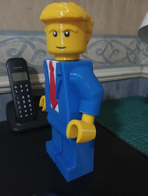 Mô Hình Mini Khổng Lồ Ông Trump - Image 3