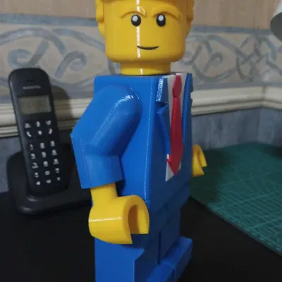 Mô Hình Mini Khổng Lồ Ông Trump