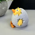 Gà Con Nhìn Ra Từ Trứng - Thumbnail 4
