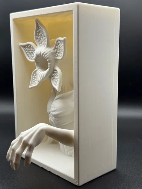 Hộp Bóng 3D Hình Demagorgone - Image 3