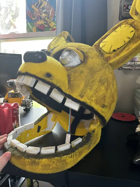 Đầu Thỏ Vàng FNAF Cosplay - Sơ Đồ Trong File - Image 11