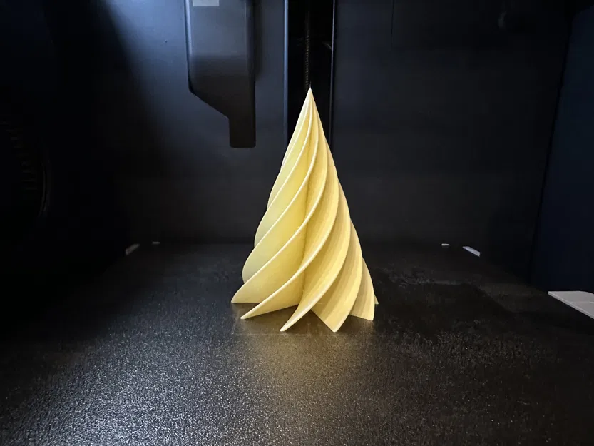 Cây Thông Noel Xoắn Ốc Sang Trọng - Image 1