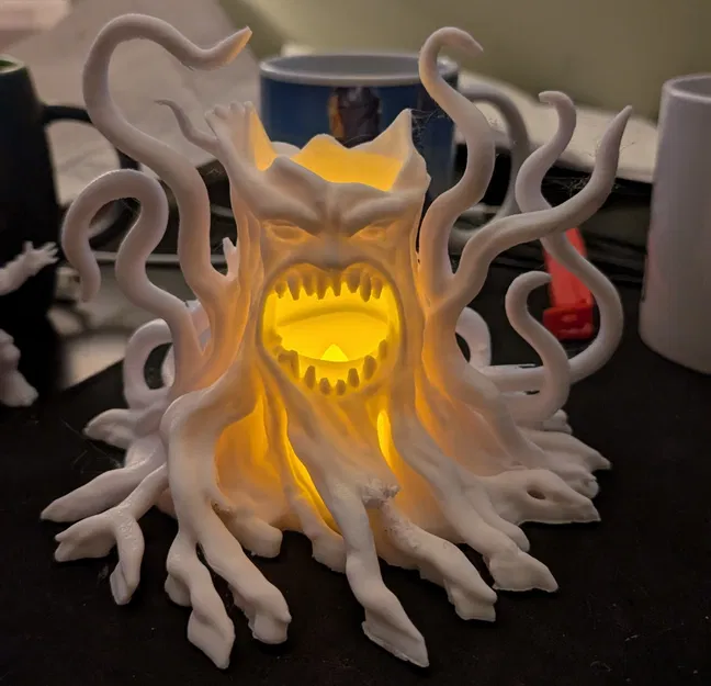 Chân Nến LED Hình Khúc Gỗ Ma Ám - Image 1