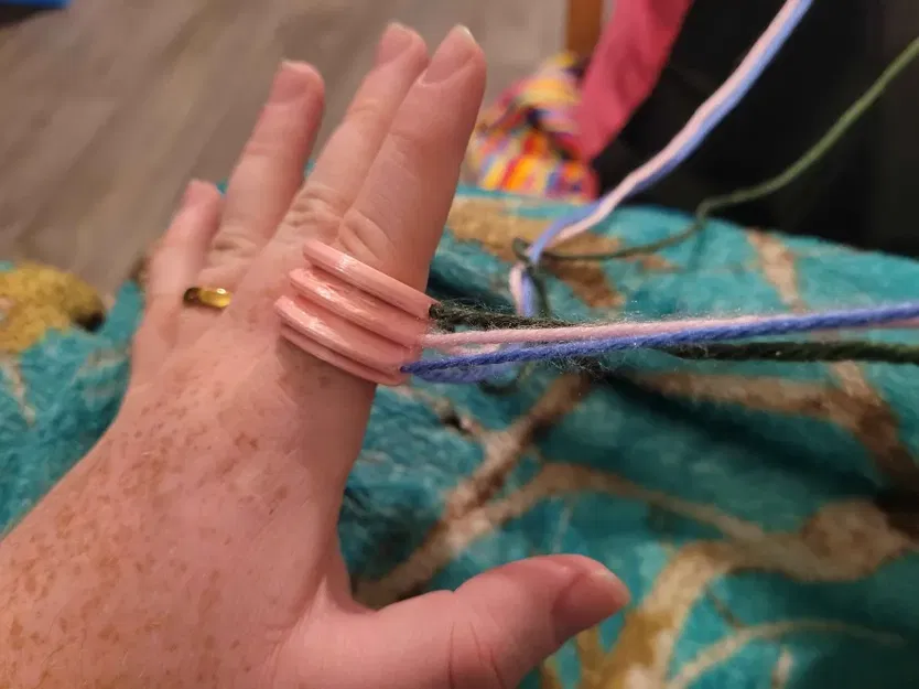 Nhẫn Giữ Len Đan Họa Tiết Màu - Image 4