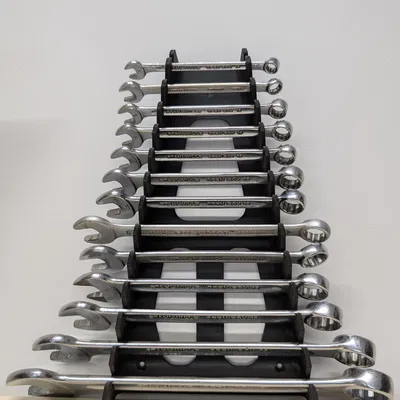 Giá Treo Tường Cho Bộ 13 Cờ Lê