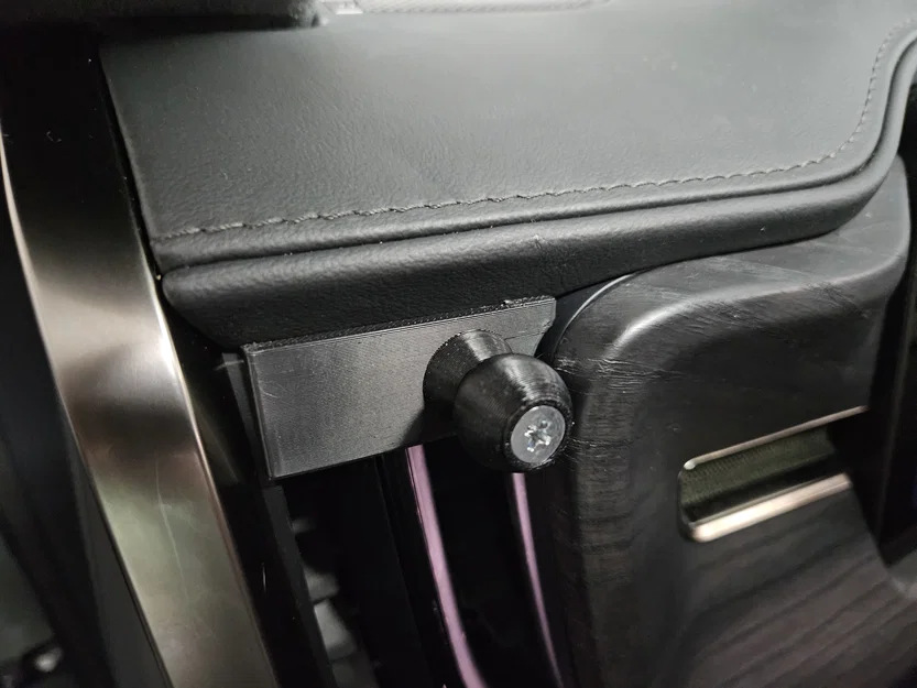 Giá Đỡ Điện Thoại OpenSourceEV NextGen Cho Rivian R1T & R1S - Image 2