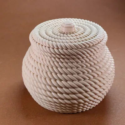 Tô có hoa văn dây thừng