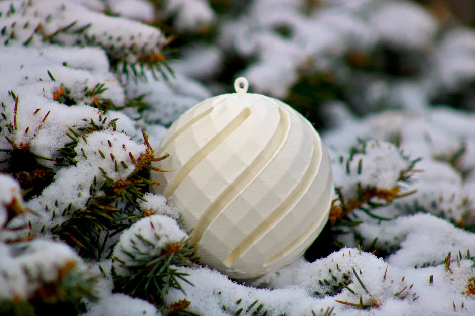 [4 MẪU] Bóng Trang Trí Giáng Sinh 2025 - Image 1