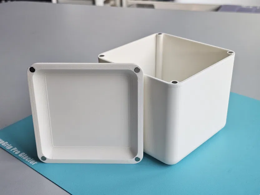 Hộp Đựng Vuông Hiện Đại Có Nắp Nam Châm - Image 1