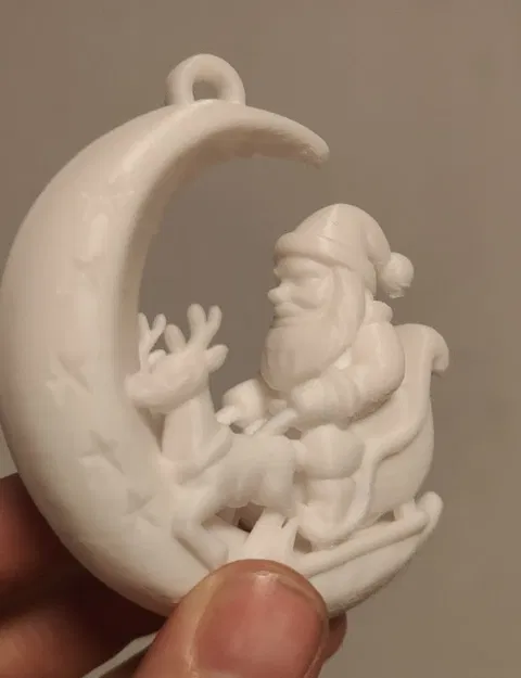 Ông Già Noel Trên Trăng Lưỡi Liềm – Đồ Trang Trí Lễ Hội - Image 2