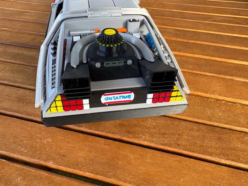 Mô Hình Máy Thời Gian DeLorean DMC-12 In 3D - Image 5